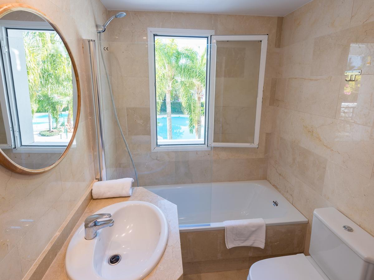 Vacation Marbella I Contemporary Central Apartment, Swimming-Pool, 24-7 Security, A Minute From The Marina, The Sea And Luxury Shopping Eksteriør bilde