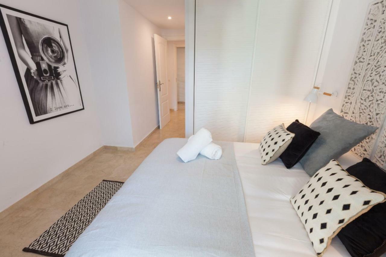 Vacation Marbella I Contemporary Central Apartment, Swimming-Pool, 24-7 Security, A Minute From The Marina, The Sea And Luxury Shopping Eksteriør bilde